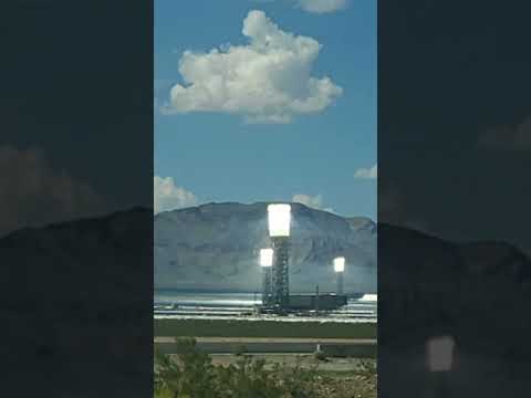 Worlds Largest Concentrated Solar Plant - Ivanpah Solar Power Facility